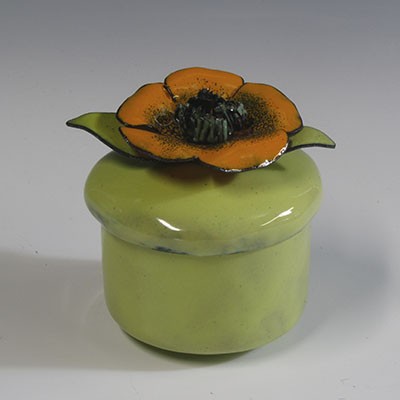 Mellon yellow vessel with yellow flower
